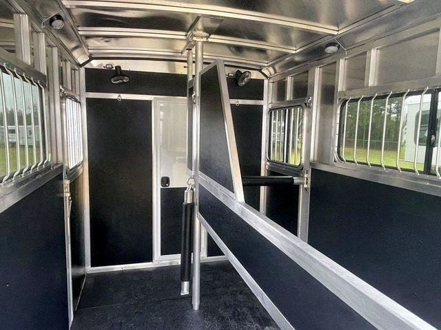 2026 Shadow 2 Horse KingMate Straight Load Gooseneck  - 22936516 - 8