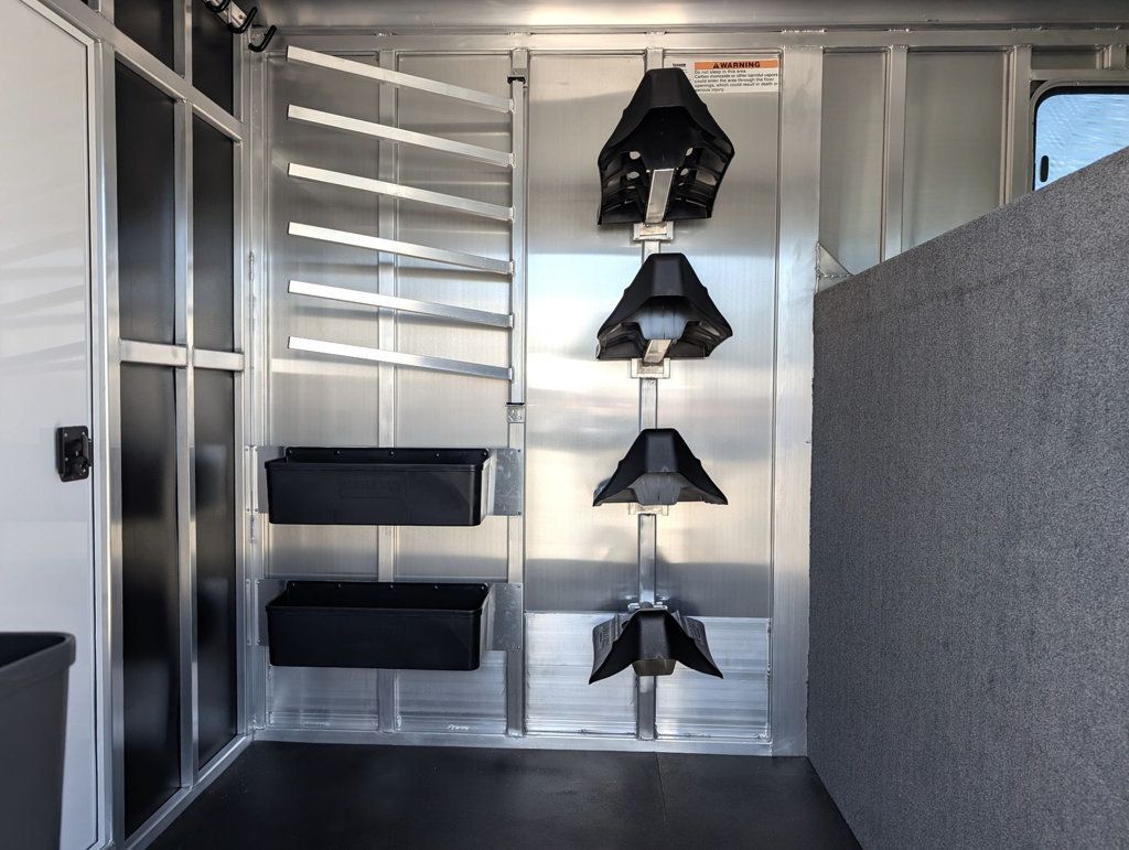 2026 Shadow 2 Horse KingPro Straight Load Queen Tack GooseNeck  - 22953913 - 2