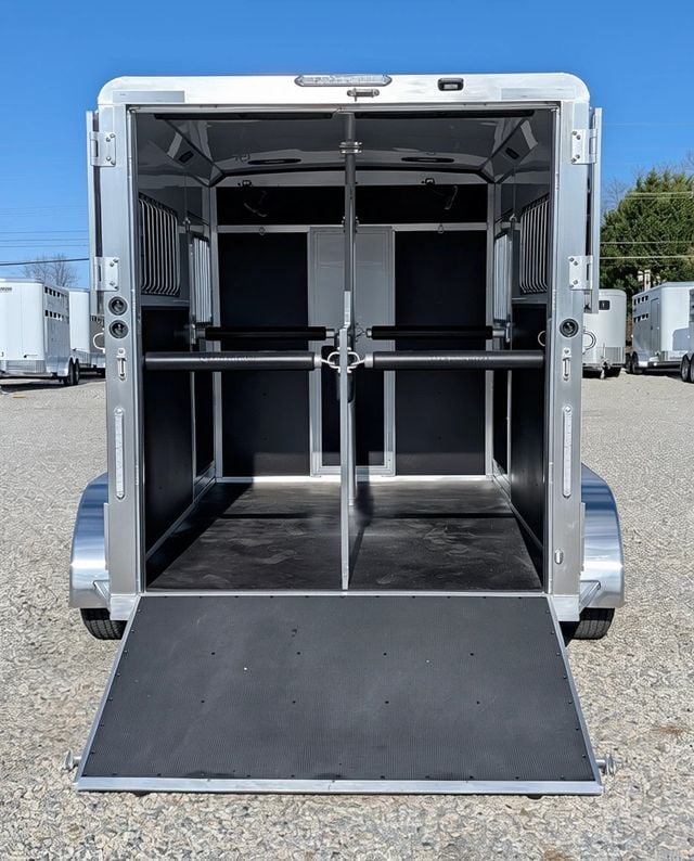 2026 Shadow 2 Horse KingPro Straight Load Queen Tack GooseNeck  - 22953913 - 6