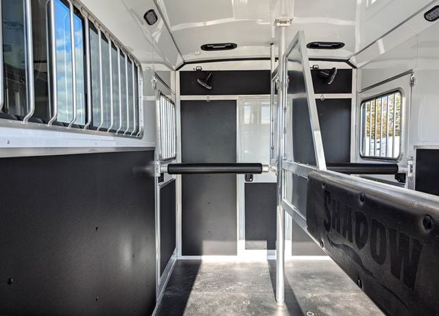 2026 Shadow 2 Horse KingPro Straight Load Queen Tack GooseNeck  - 22953913 - 8