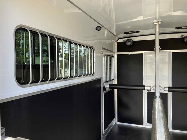 2026 Shadow 2 Horse KingPro Straight Load w/ Queen Tack  - 22989691 - 7