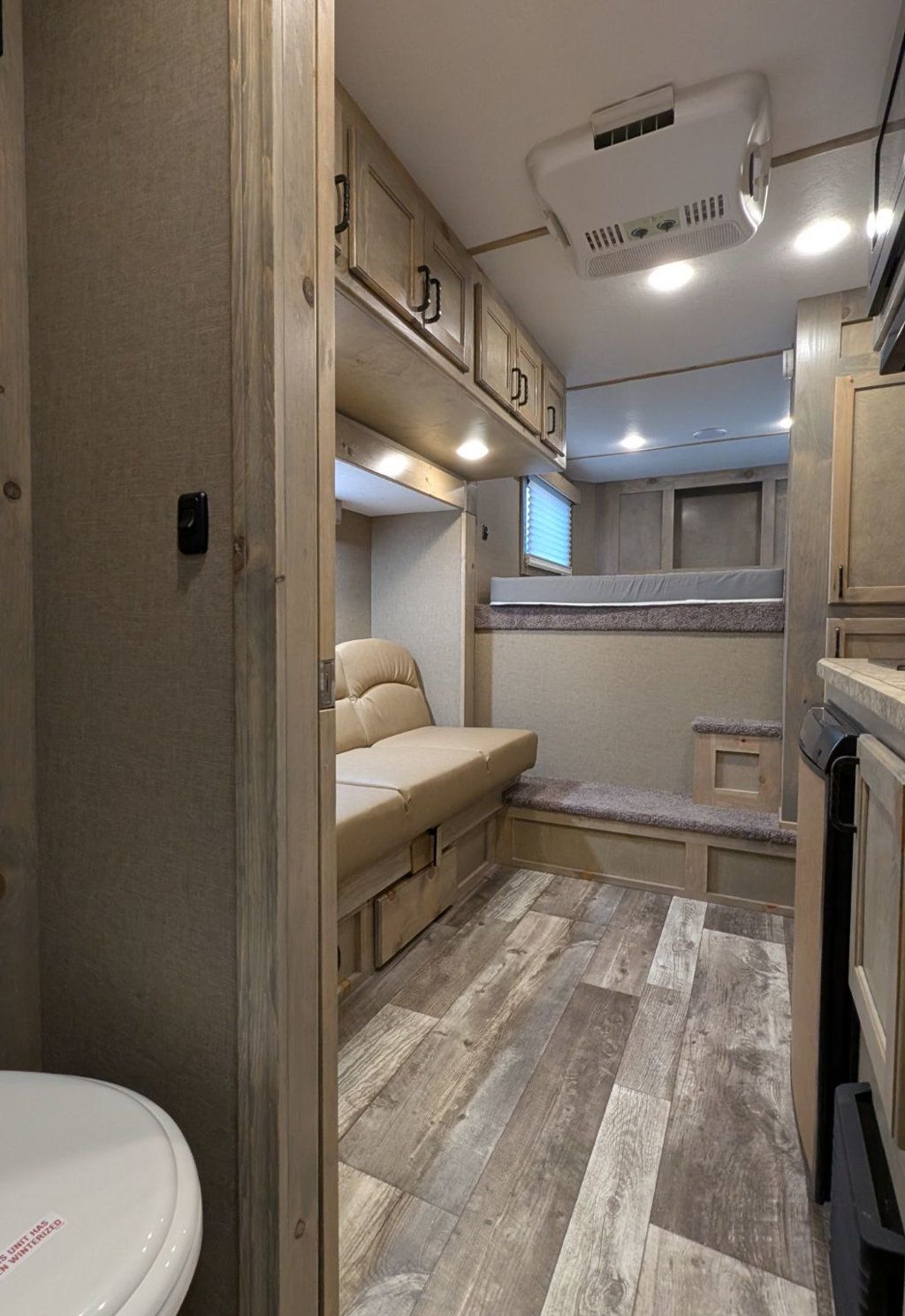 2026 Shadow 2 Horse Slant 9' Living Quarters w/ Slide  - 22938818 - 11