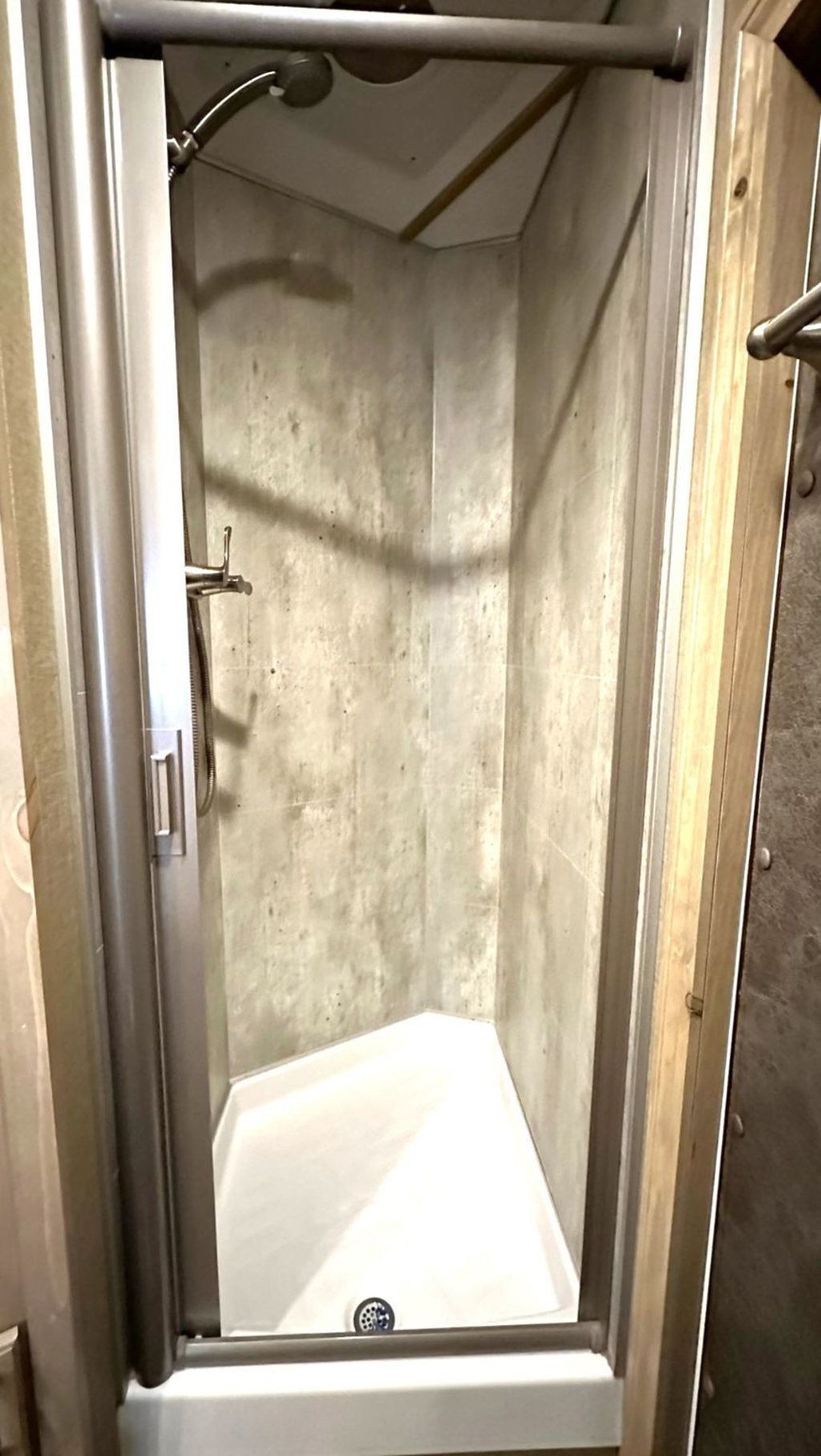 2026 Shadow 2 Horse Slant Bumper Pull Living Quarters  - 22977055 - 10