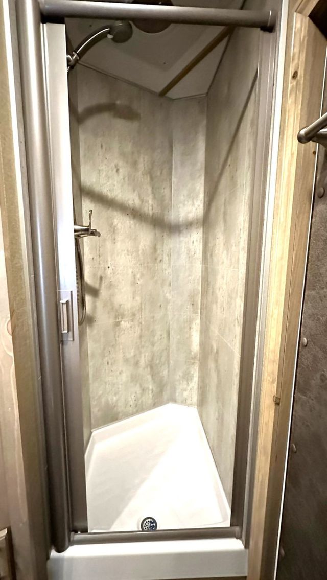 2026 Shadow 2 Horse Slant Bumper Pull Living Quarters  - 22977055 - 10