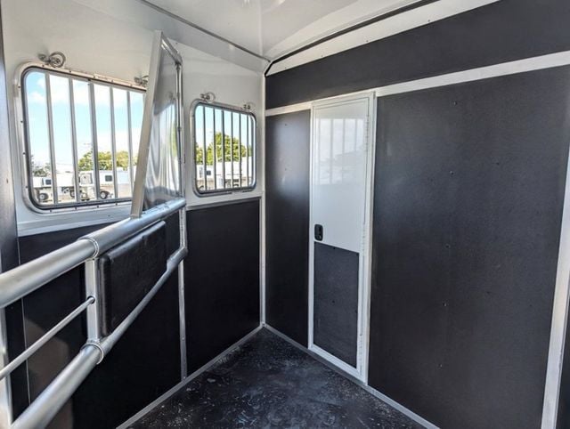 2026 Shadow 2 Horse Slant Bumper Pull Living Quarters w/ Slide  - 22983819 - 4