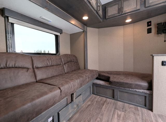 2026 Shadow 2 Horse Slant Bumper Pull Living Quarters w/ Slide  - 22983819 - 6