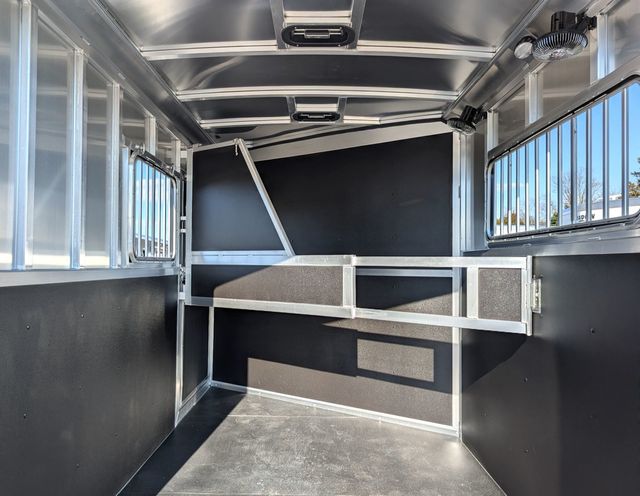 2026 Shadow 2 Horse Slant with Drop Feed Windows & Escape Door  - 22953847 - 6