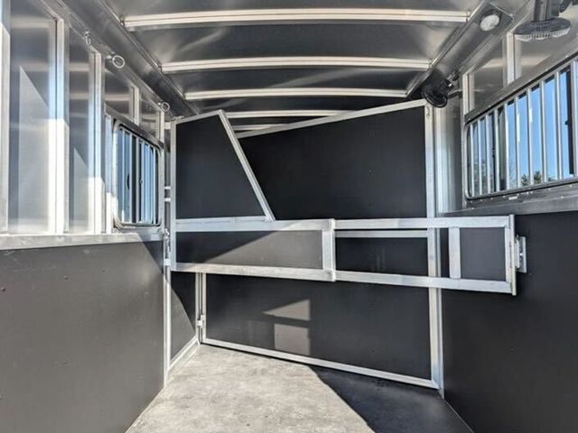 2026 Shadow 2 Horse Slant with Drop Feed Windows & Escape Door  - 22981555 - 4