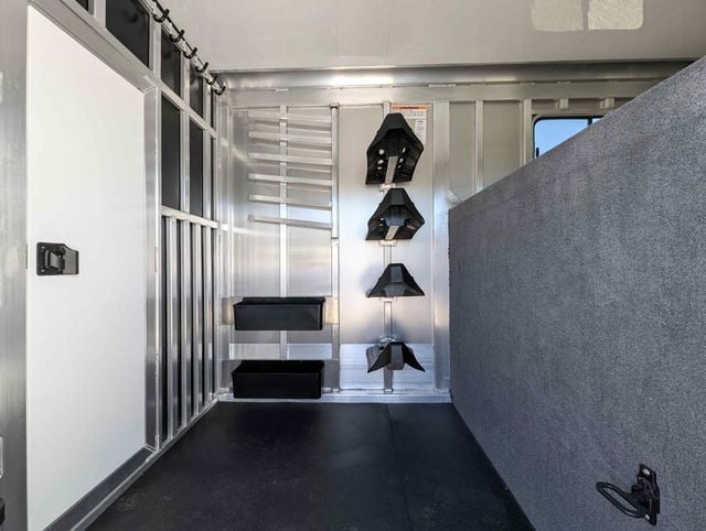 2026 Shadow 2+1 KingPro DRAFT w/ King Tack & Side Ramp  - 22933793 - 4