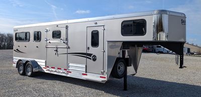 2026 Shadow 2+1 Straight Load w/ Box Stall and King Tack