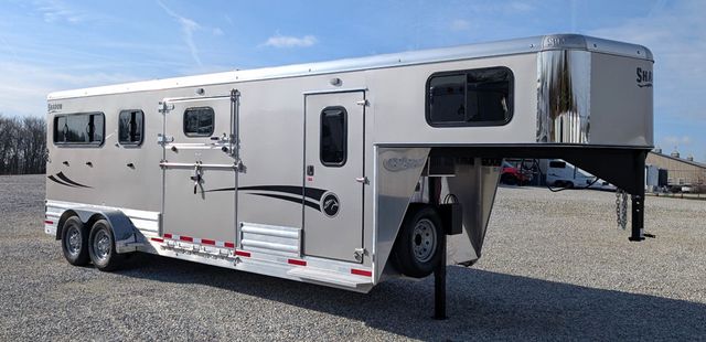 2026 Shadow 2+1 Straight Load w/ Box Stall and King Tack  - 22960335 - 0