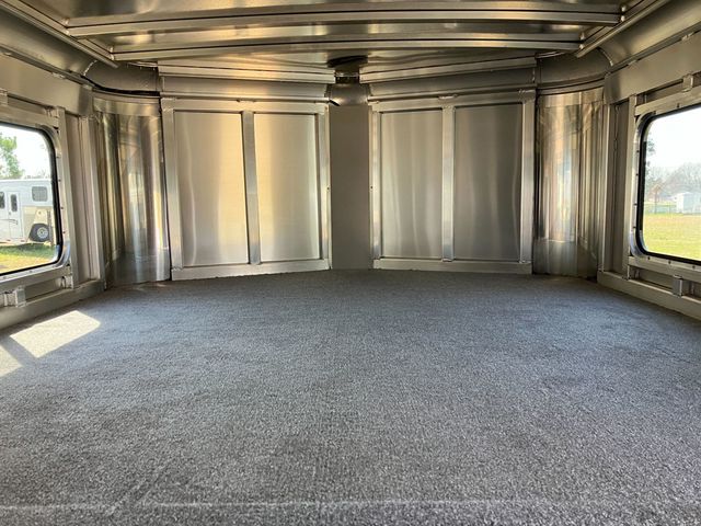 2026 Shadow 2+1 Straight Load with Box Stall  - 22953489 - 4