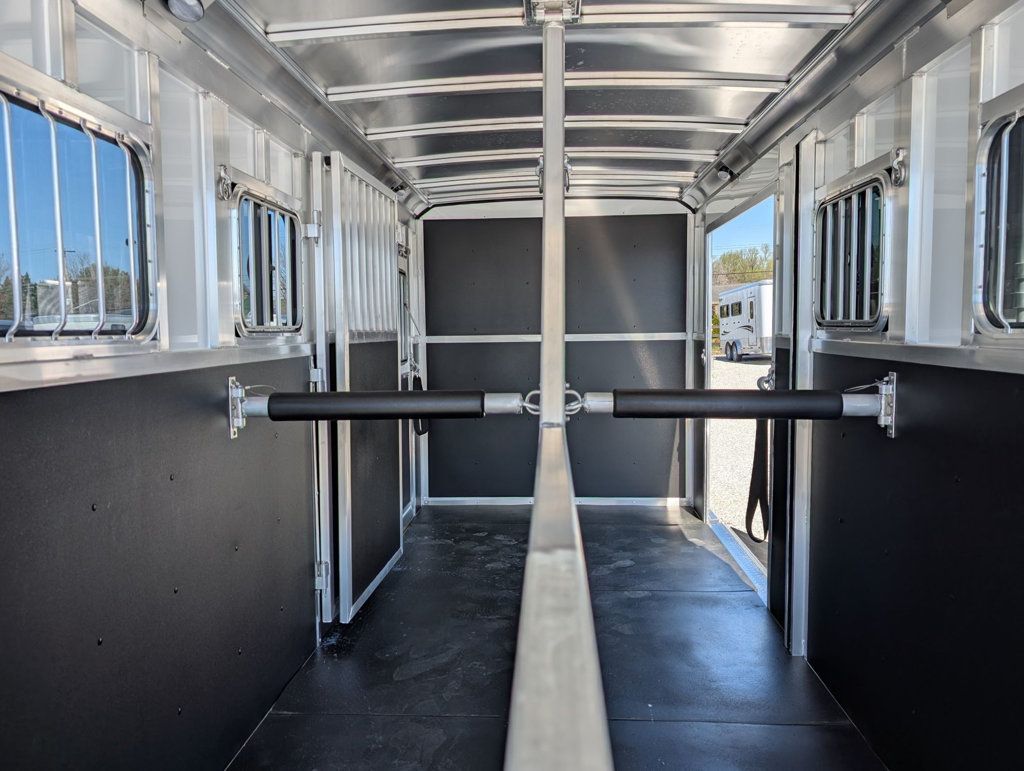 2026 Shadow 2+1 Straight Load with Box Stall  - 22999637 - 10