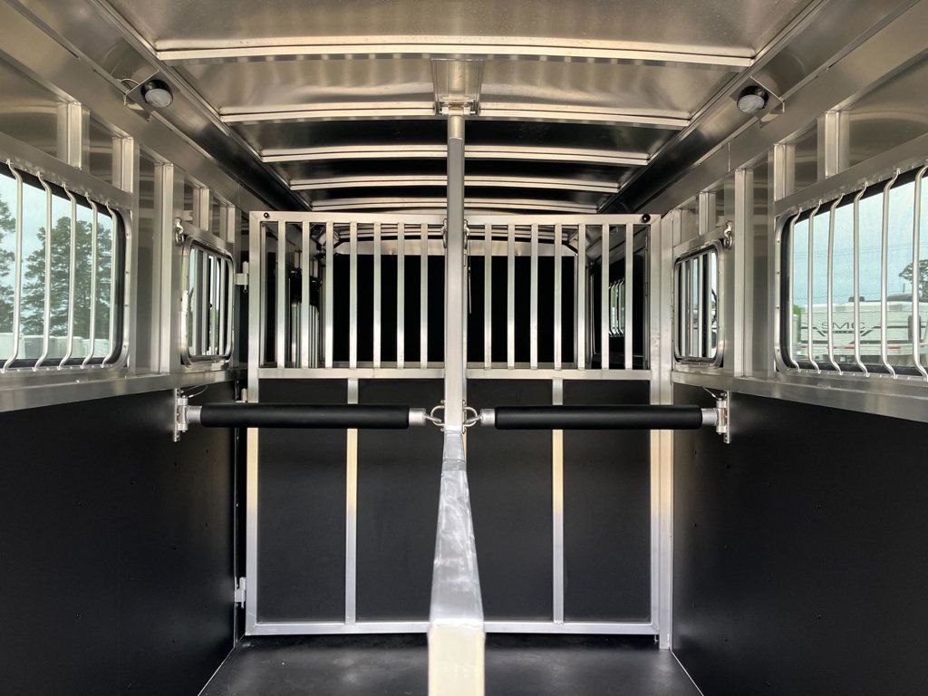2026 Shadow 2+1 Straight Load with Box Stall  - 23023494 - 9