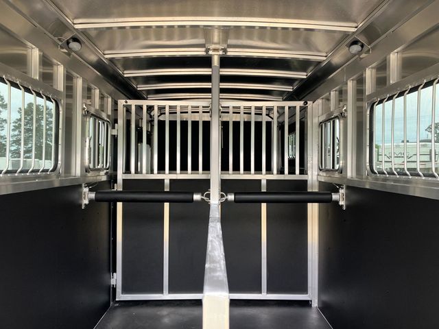 2026 Shadow 2+1 Straight Load with Box Stall  - 23023494 - 9