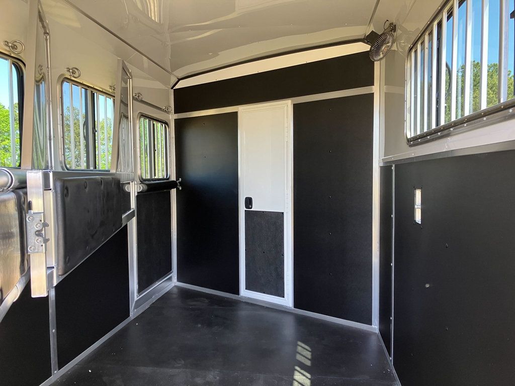 2026 Shadow 3 Horse Slant 10'6 Living Quarters w/ Slide  - 23016429 - 7