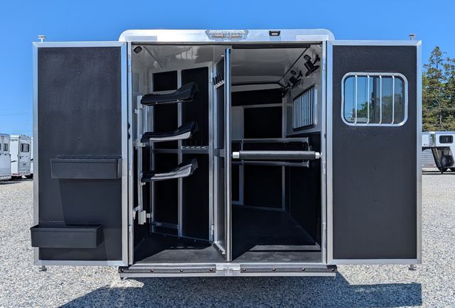 2026 Shadow 3 Horse Slant 10'6 Living Quarters with Slide  - 23032570 - 3