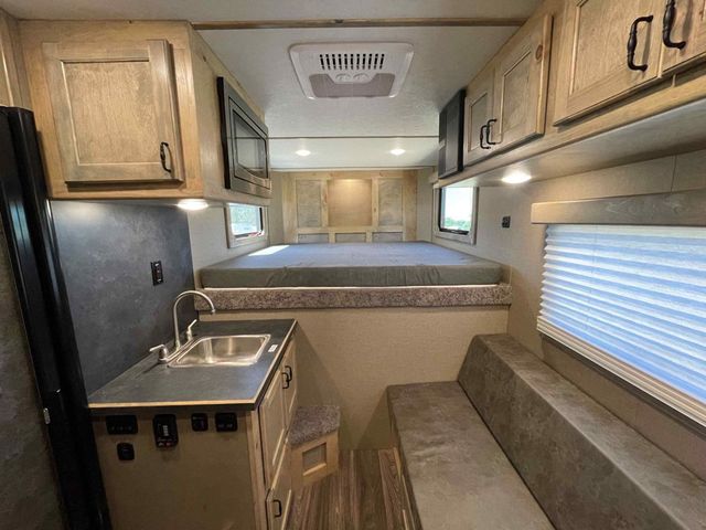 2026 Shadow 3 Horse Slant 5'6 Weekender Living Quarters  - 23024763 - 8