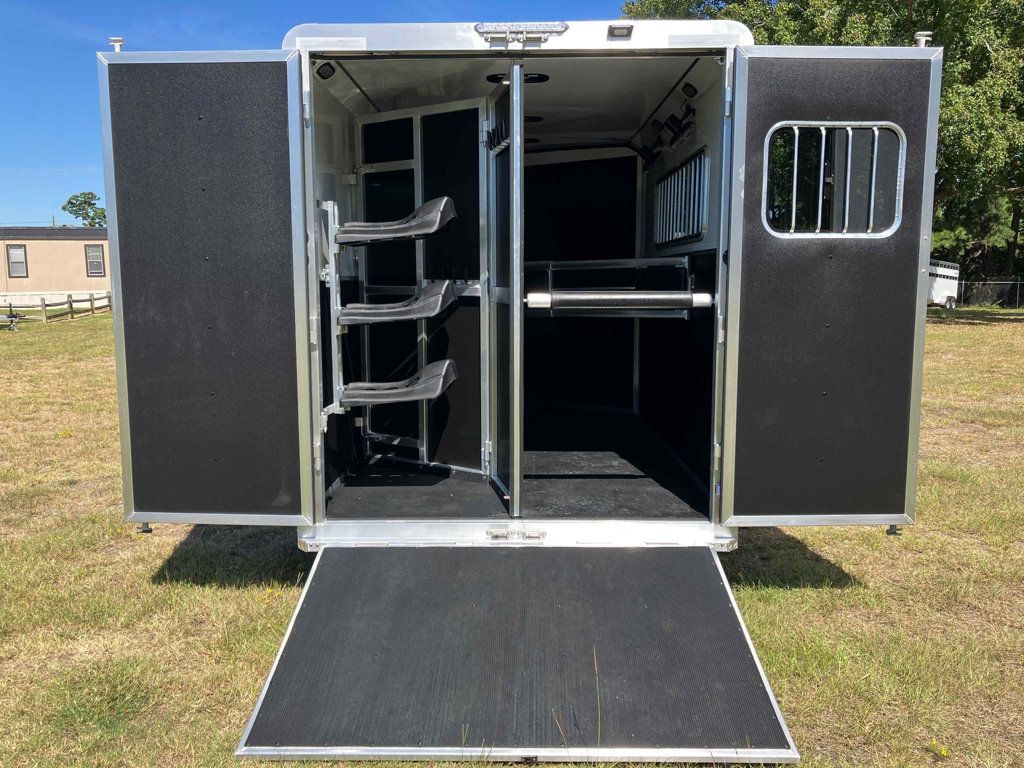 2026 Shadow 3 Horse Slant KingPro w/ Rear Ramp  - 22910599 - 5