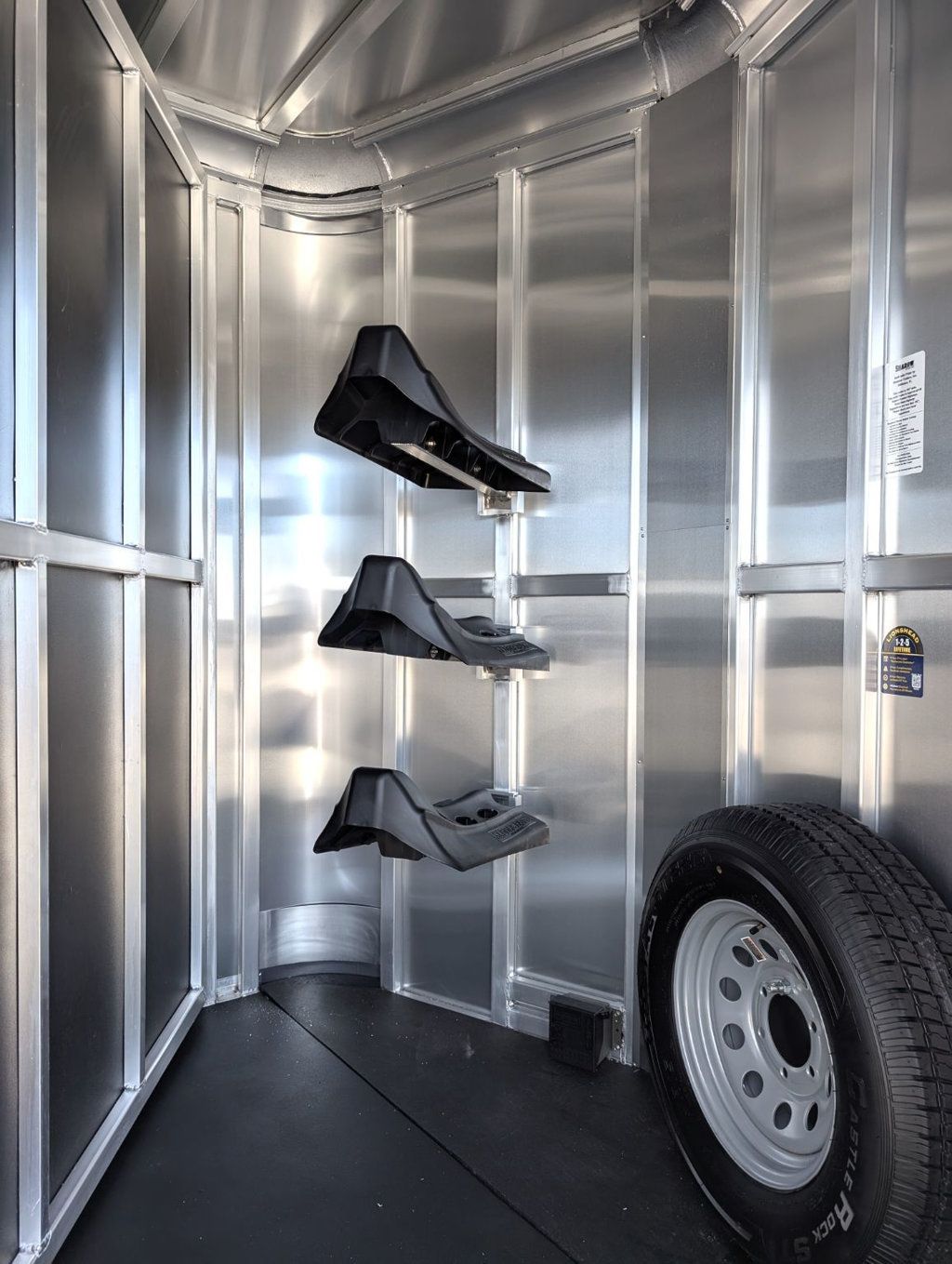 2026 Shadow 3 Horse Slant with Drop Feed Windows  - 22936760 - 2