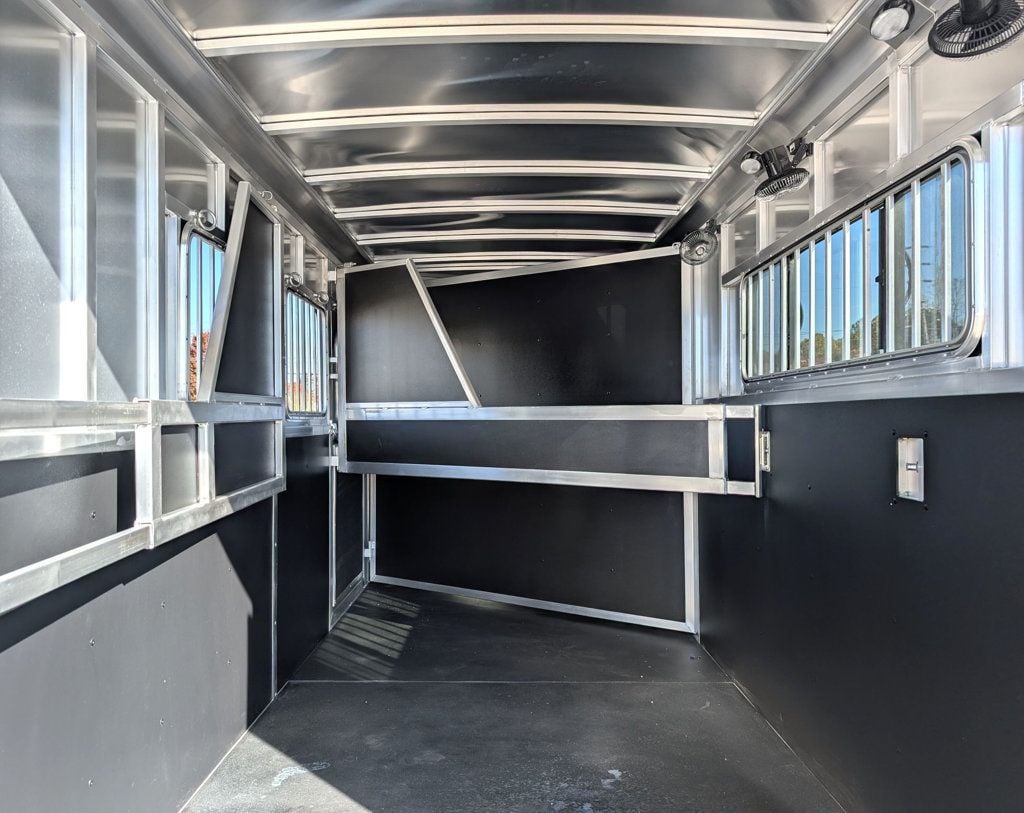 2026 Shadow 3 Horse Slant with Drop Feed Windows  - 22936760 - 6