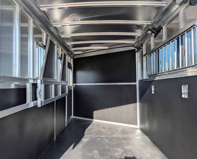 2026 Shadow 3 Horse Slant with Drop Feed Windows  - 22953403 - 9