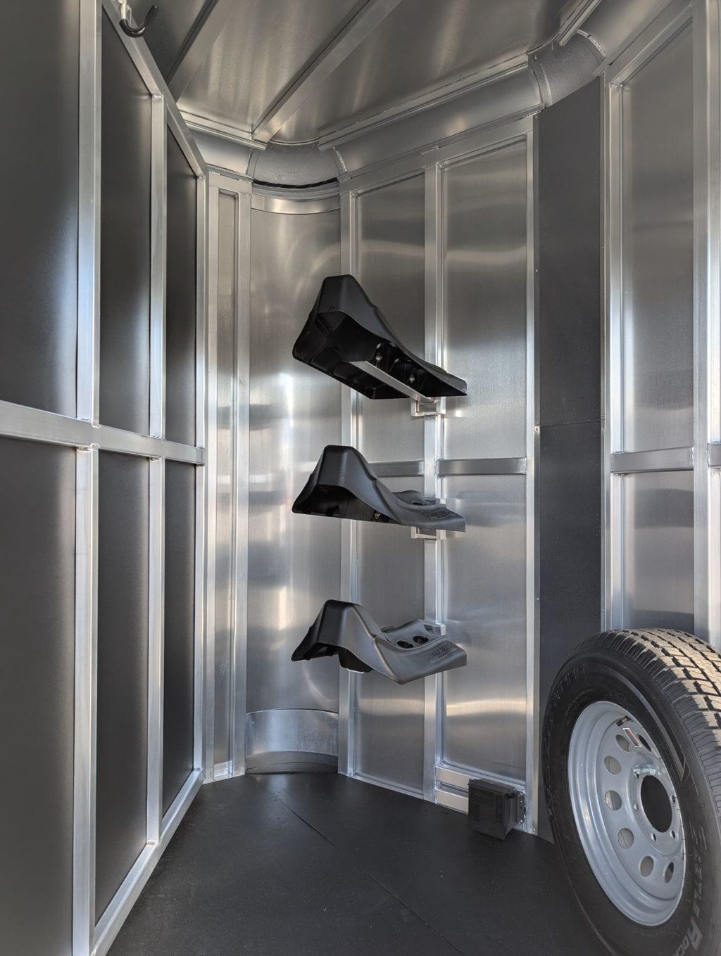 2026 Shadow 3 Horse Slant with Drop Feed Windows  - 22957104 - 2