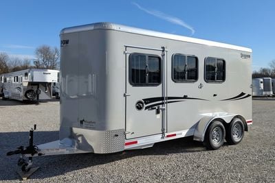 2026 Shadow 3 Horse Slant with Drop Feed Windows
