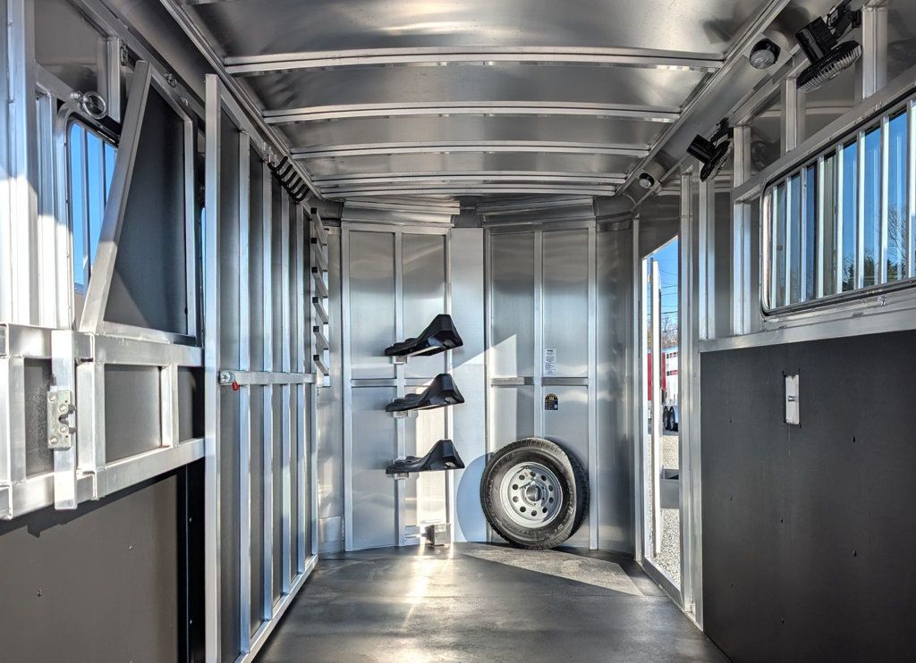 2026 Shadow 3 Horse Slant with Drop Feed Windows  - 22975979 - 9