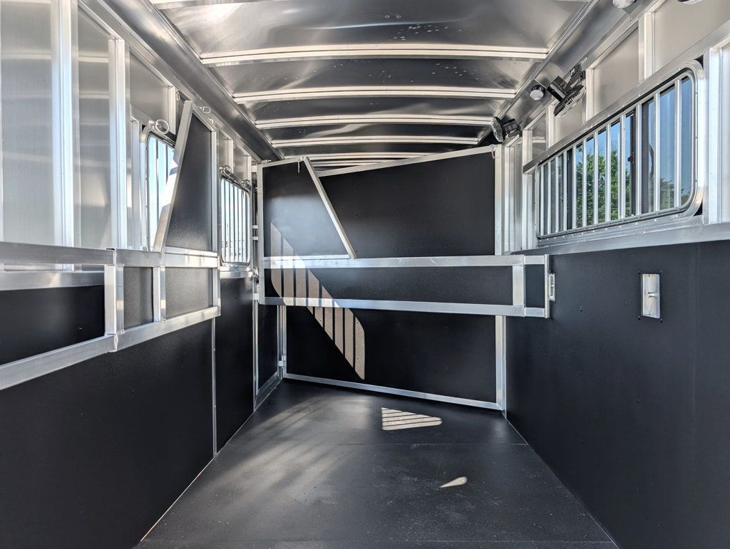 2026 Shadow 3 Horse Slant with Drop Feed Windows  - 22975985 - 7