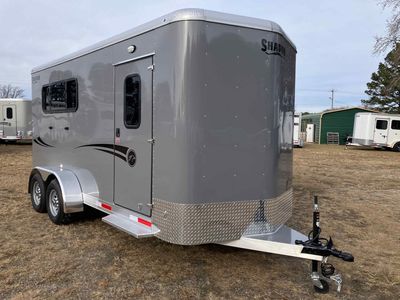 2026 Shadow 3 Horse Slant with Drop Feed Windows