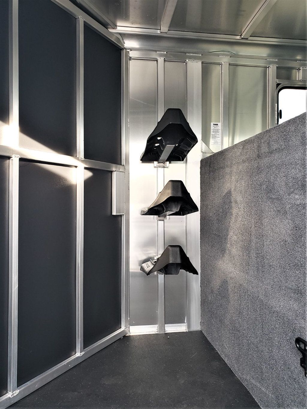 2026 Shadow 3 Horse Slant with Drop Feed Windows Goose Neck  - 22953924 - 2