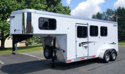 2026 Shadow 3 Horse Slant with Drop Feed Windows Goose Neck