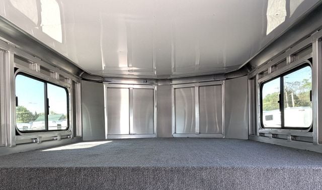 2026 Shadow 3 Horse Slant with Drop Feed Windows Goose Neck  - 23024439 - 3
