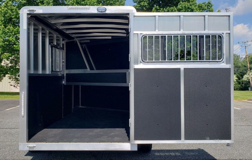 2026 Shadow 3 Horse Slant with Drop Feed Windows Goose Neck  - 22980757 - 5