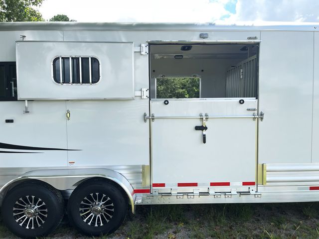 2026 Shadow 4 Horse Head to Head DRAFT w King Tack & Side Ramp  - 22904136 - 15