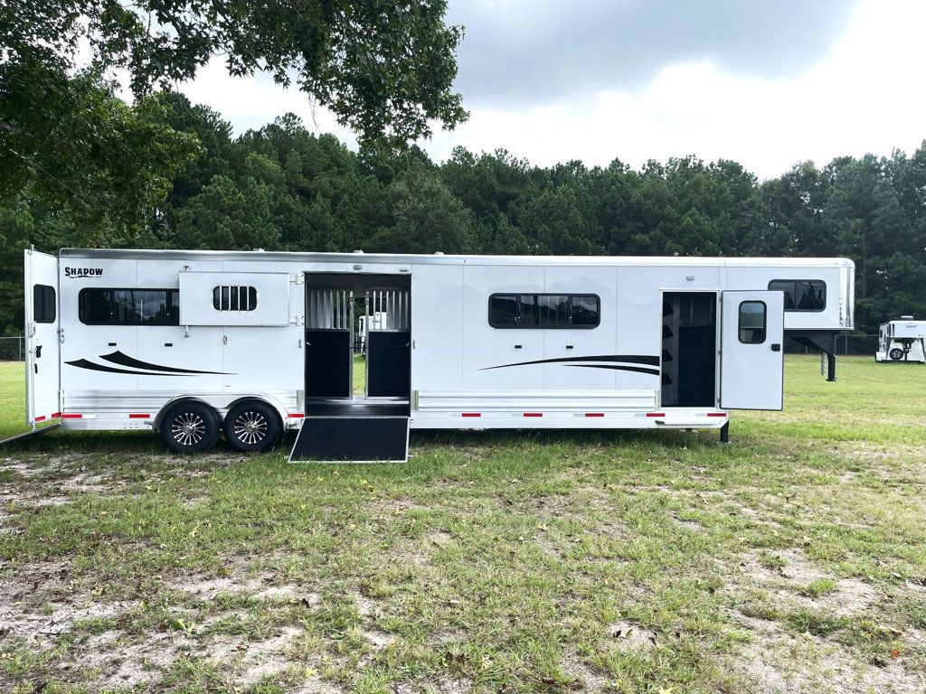 2026 Shadow 4 Horse Head to Head DRAFT w King Tack & Side Ramp  - 22904136 - 17