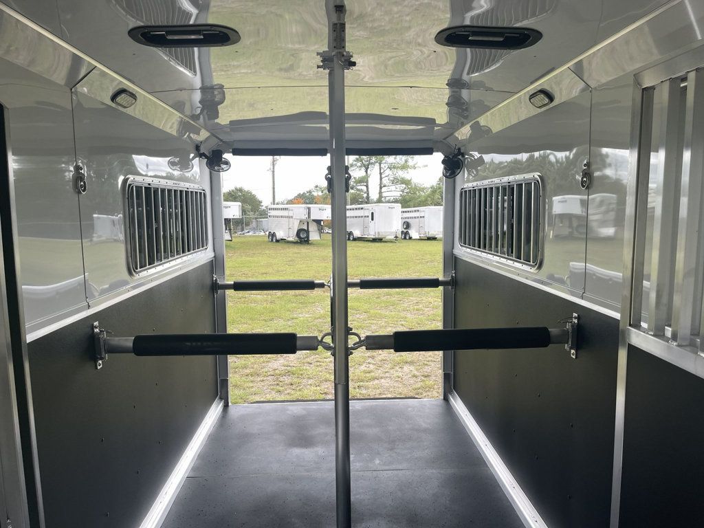 2026 Shadow 4 Horse Head to Head KingPro with Box Stall  - 22932032 - 13