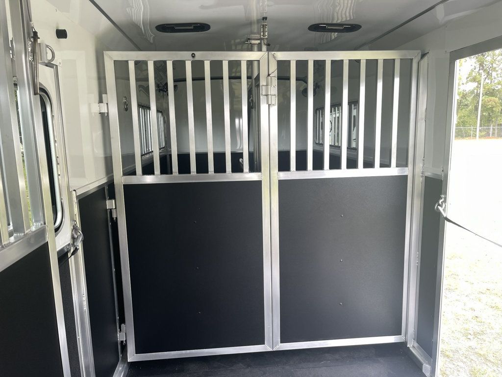 2026 Shadow 4 Horse Head to Head KingPro with Side Ramp  - 22932032 - 14