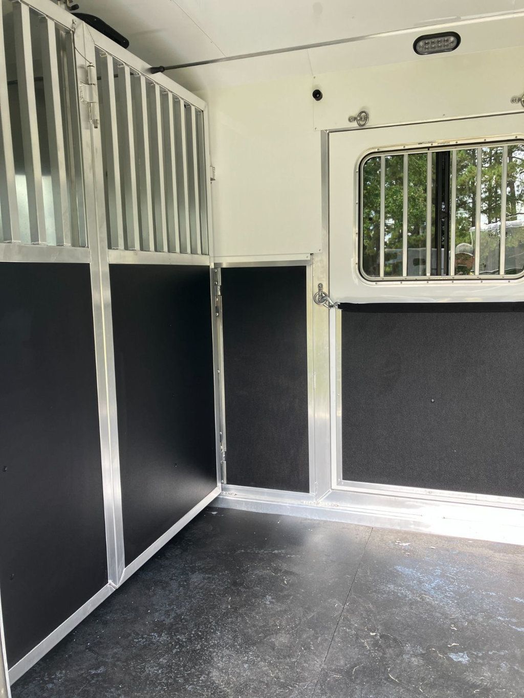 2026 Shadow 4 Horse Head to Head with Box Stall and King Tack  - 22925187 - 5
