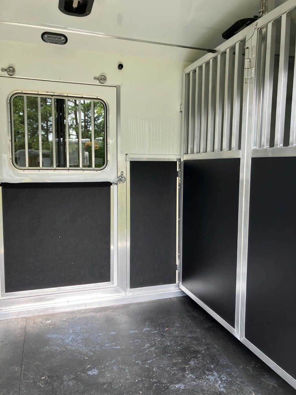 2026 Shadow 4 Horse Head to Head with Box Stall and King Tack  - 22925187 - 6