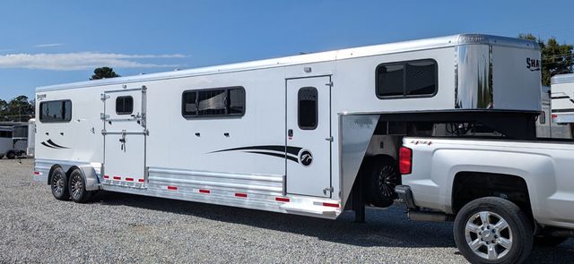 2026 Shadow 4 Horse Head to Head with Box Stall and Side Ramp  - 22942792 - 2