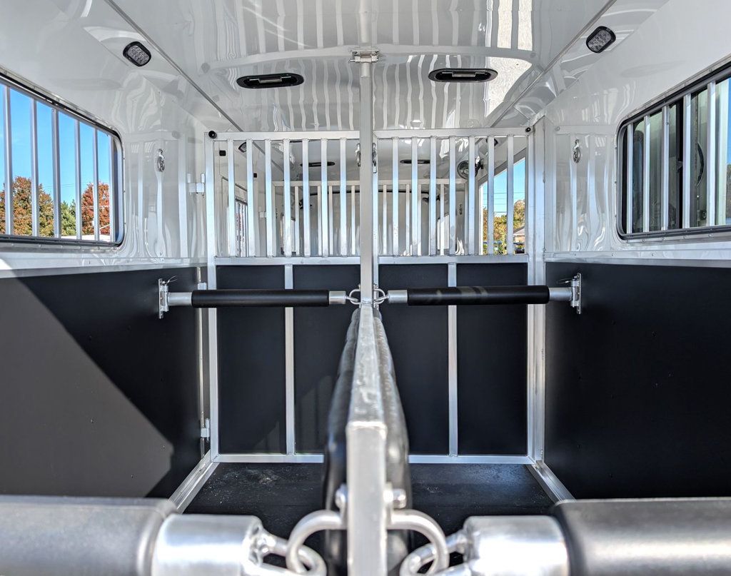 2026 Shadow 4 Horse Head to Head with Box Stall and Side Ramp  - 22976991 - 8