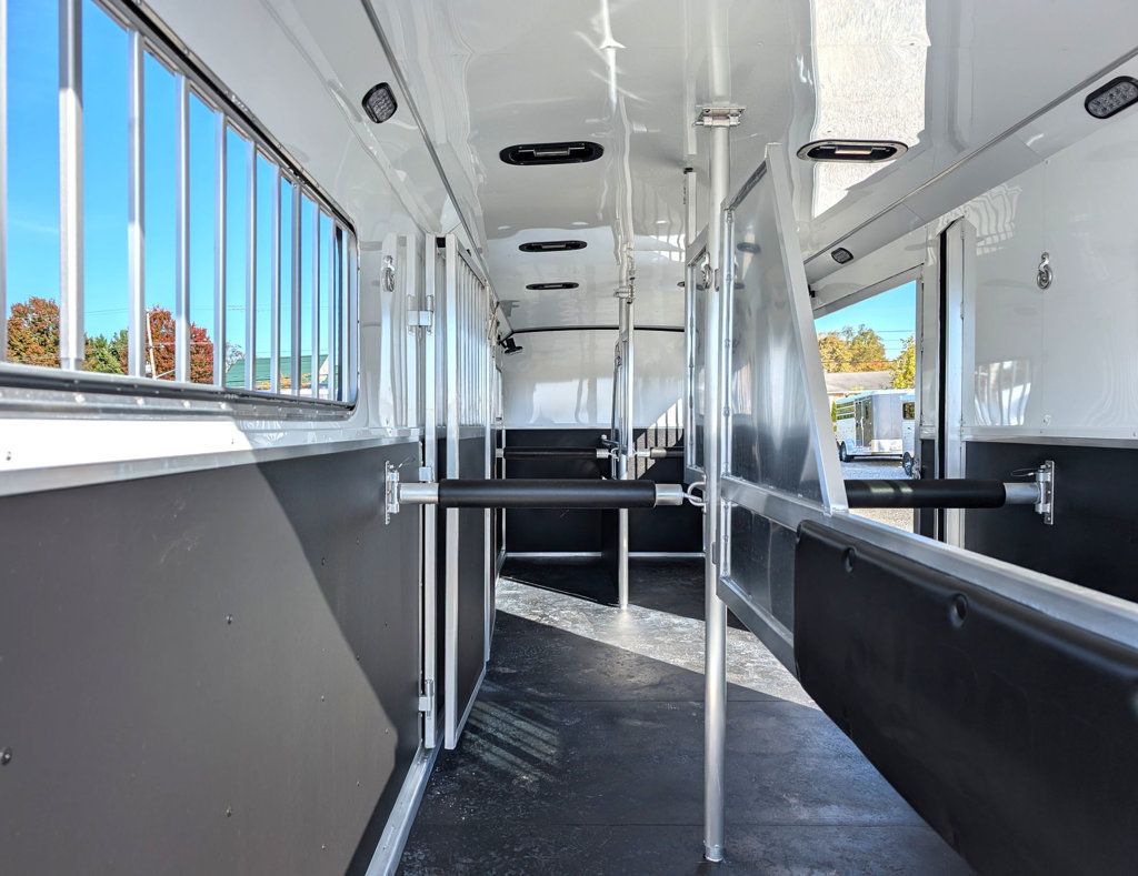 2026 Shadow 4 Horse Head to Head with Box Stall and Side Ramp  - 22986911 - 13