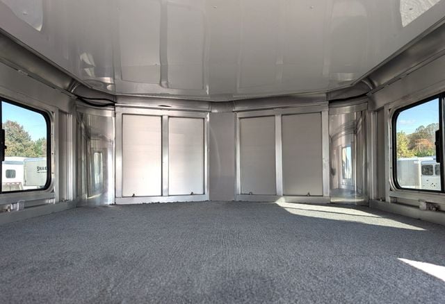 2026 Shadow 4 Horse Head to Head with Box Stall and Side Ramp  - 22986911 - 5