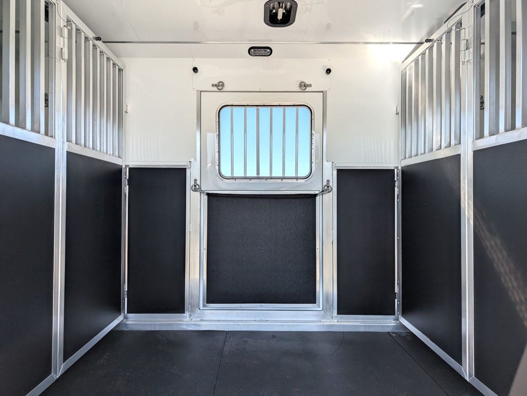 2026 Shadow 4 Horse Head to Head with Box Stall and Side Ramp  - 23009238 - 2
