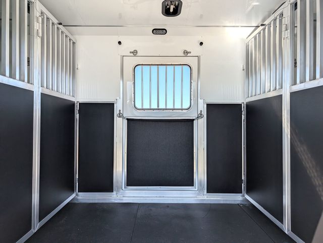 2026 Shadow 4 Horse Head to Head with Box Stall and Side Ramp  - 23009238 - 2