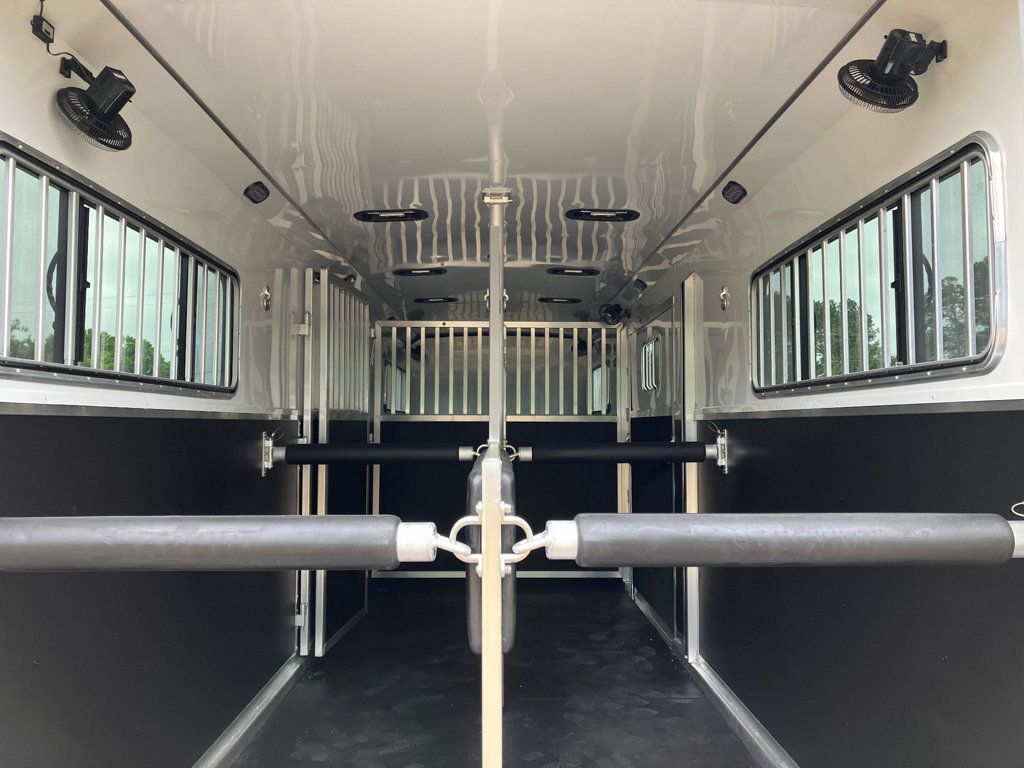2026 Shadow 4 Horse Head to Head with King Tack & Side Ramp  - 23020228 - 10