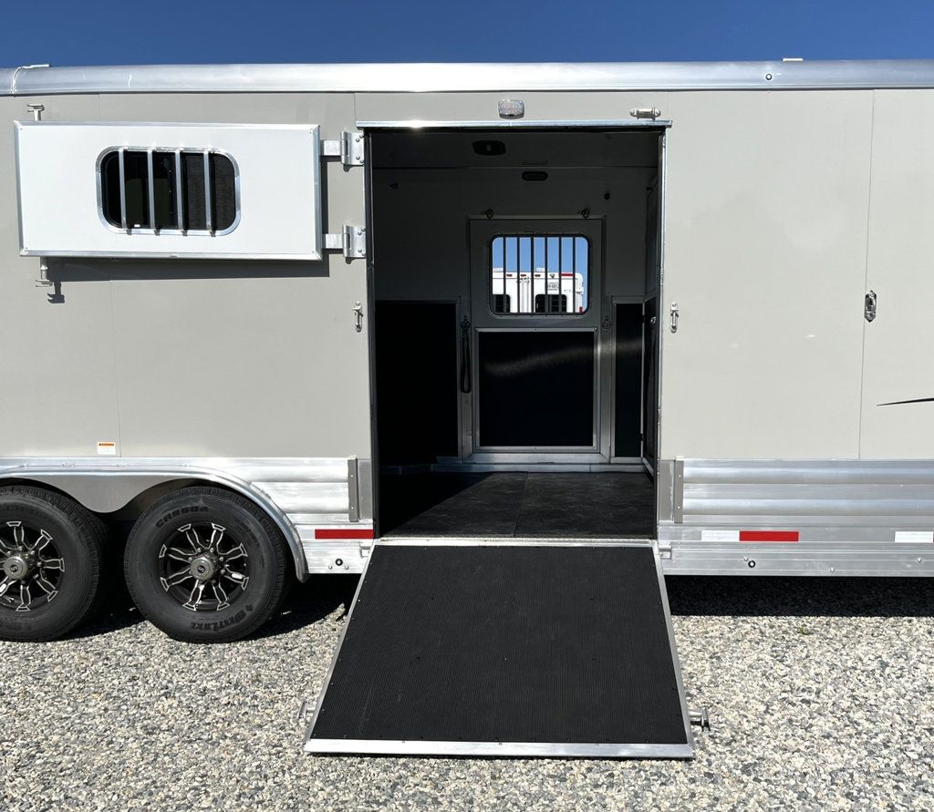 2026 Shadow 6 Horse Head to Head with King Tack & Side Ramp  - 22904772 - 2