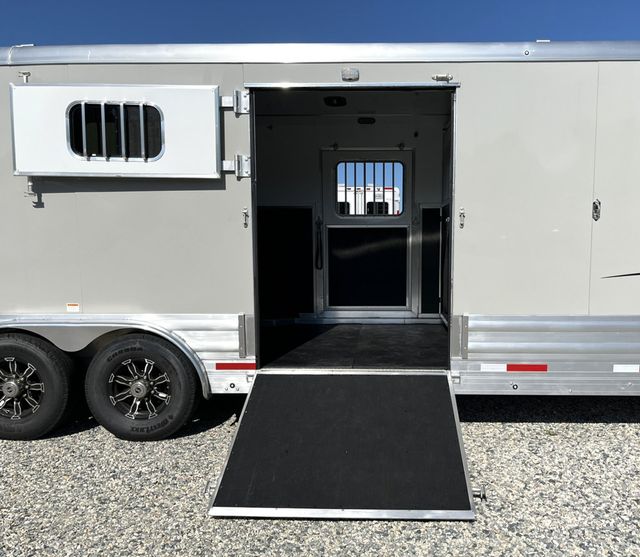 2026 Shadow 6 Horse Head to Head with King Tack & Side Ramp  - 22904772 - 2